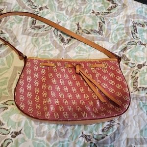 Small Dooney and Bourke purse